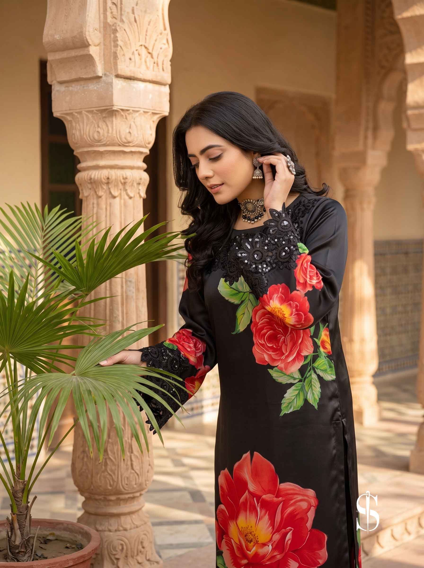 Flora Black 3pc
