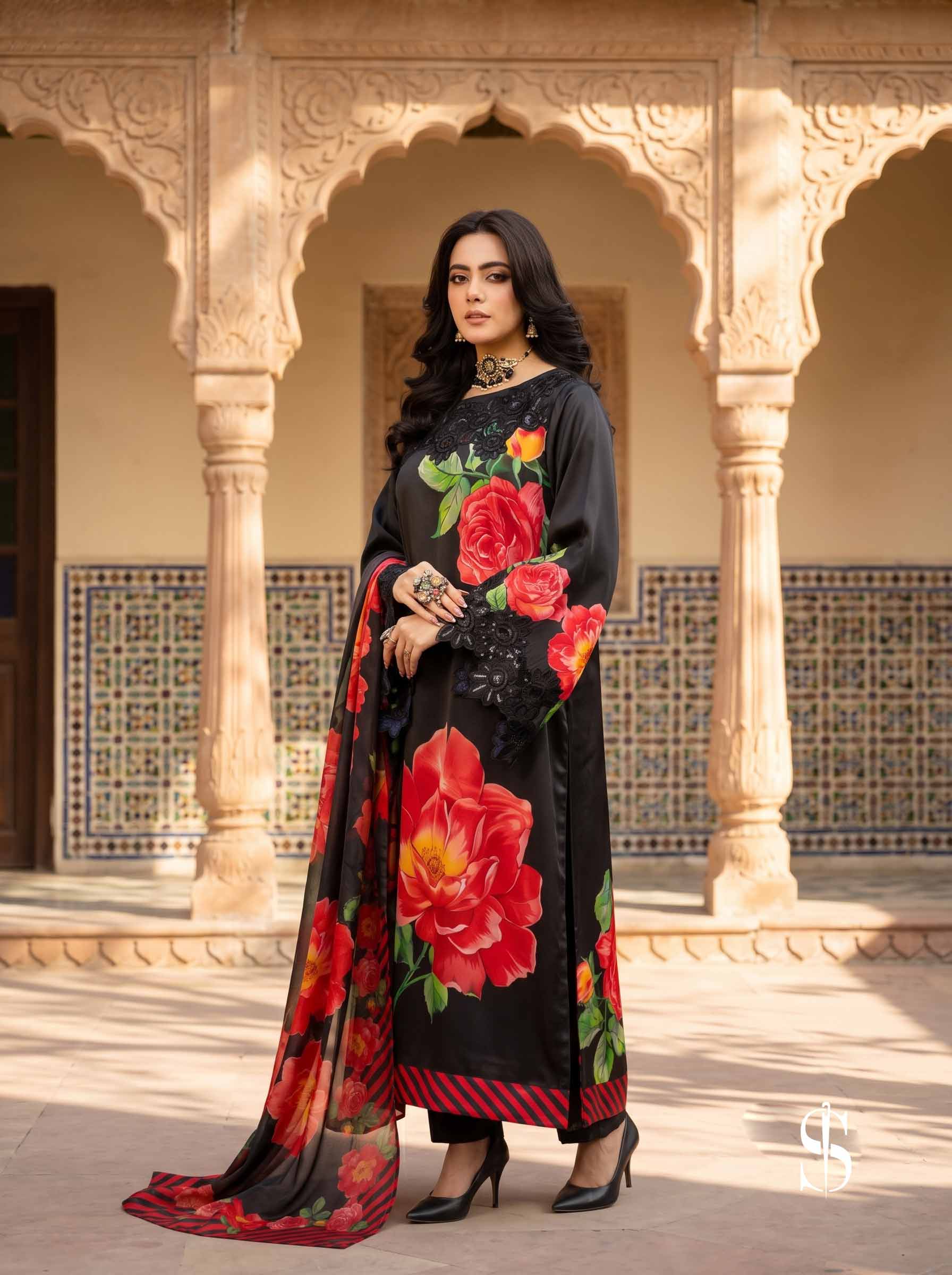 Flora Black 3pc